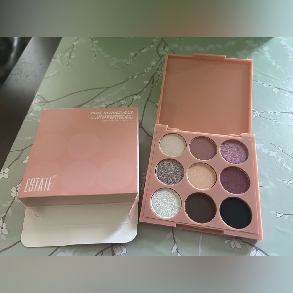 Estate Cosmetics Eyeshadow Palette!
